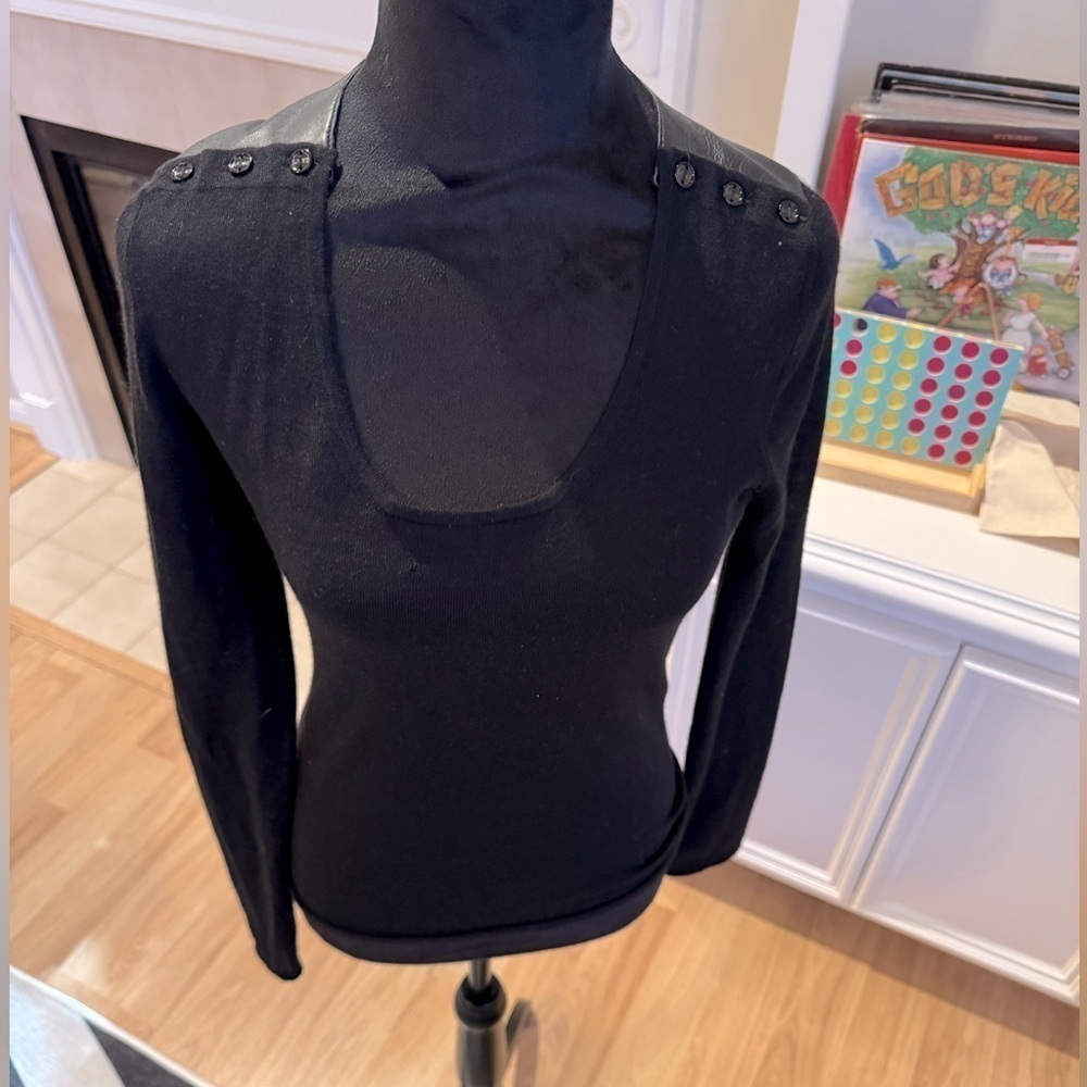 LOEWE Authentic Cashmere/Silk Black Top Leather Button Shoulder Detail (FLAWED)